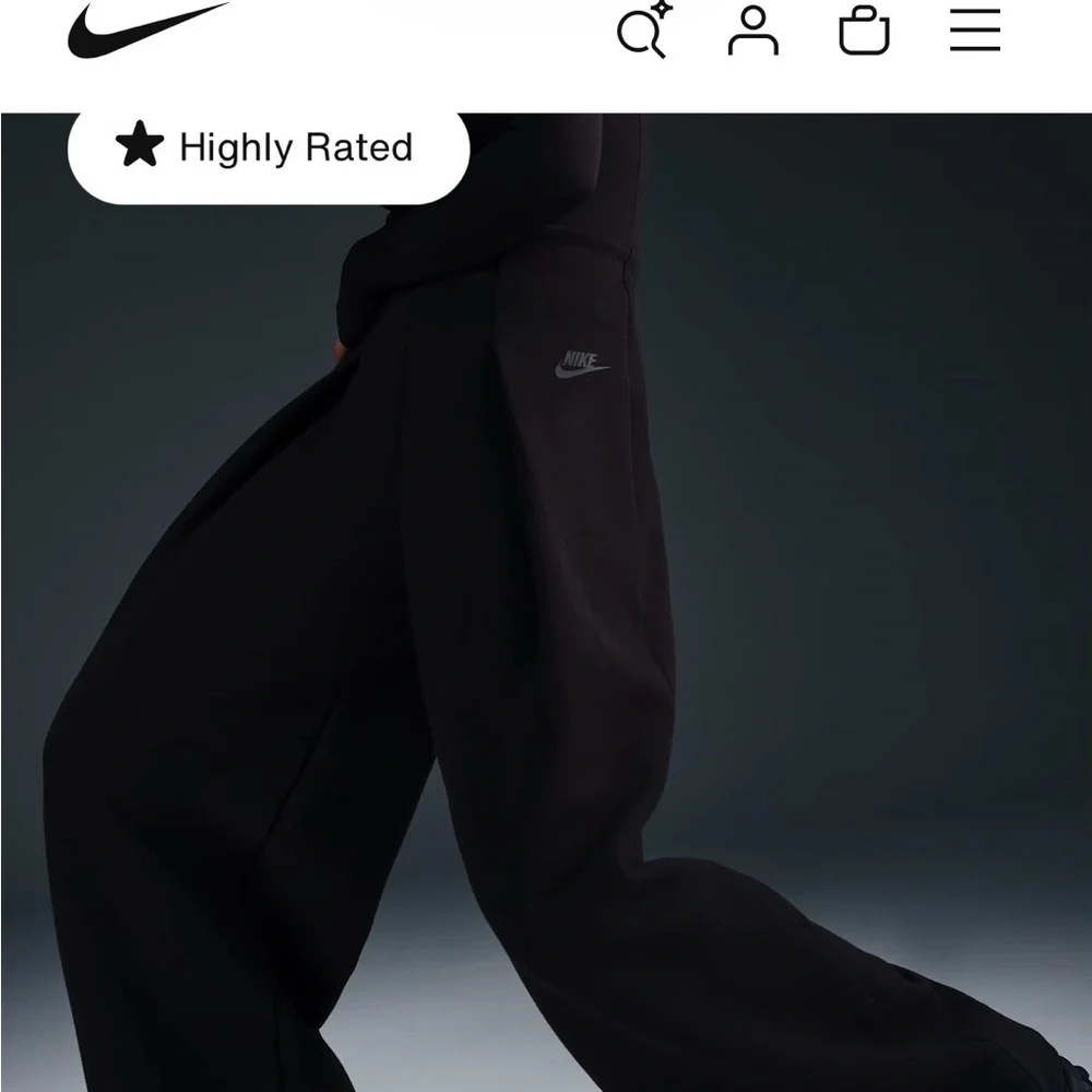 Nike Tech Black Wide-Leg Women's Pants with Subtle Logo - Picture 2 of 4